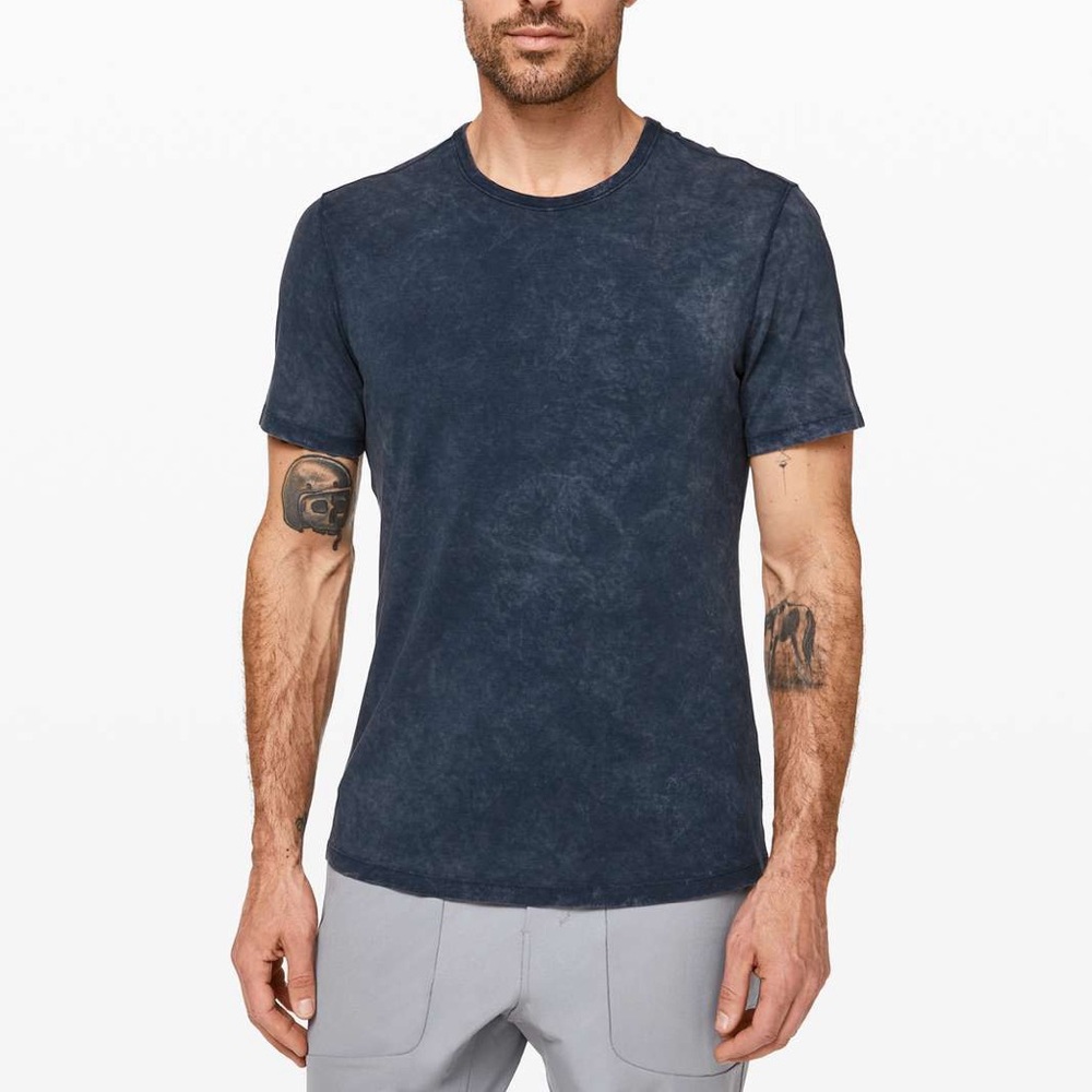 Lululemon 5 Year Basic Tee in Cloudy Wash True Navy‎